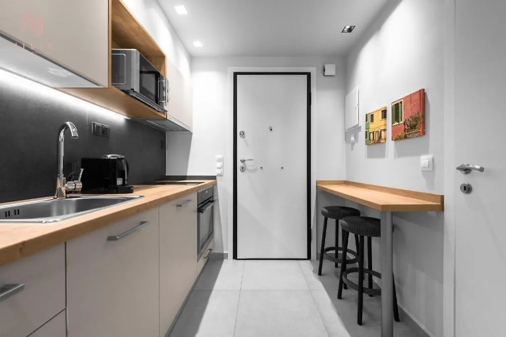 Big Apple, Nilie Hospitality Mgmt Apartment Salonic